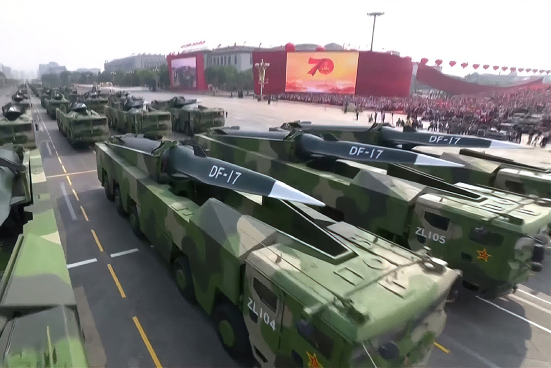 Lead-DF-17-in-military-parade-CCTV-2.jpg