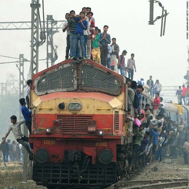 151110113255-india-railways-640x640.jpg