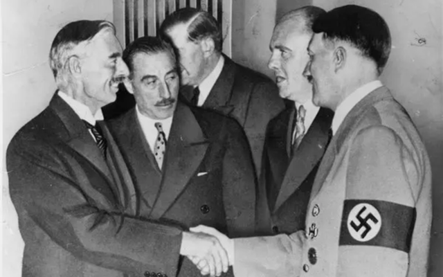 Hitler-and-Chamberlain-1-e1579518711870-640x400.png