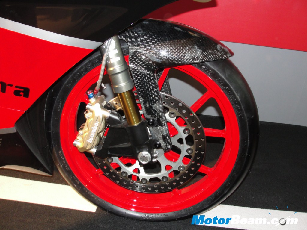 Mahindra_Concept_Motorcycle_Wheels.jpg