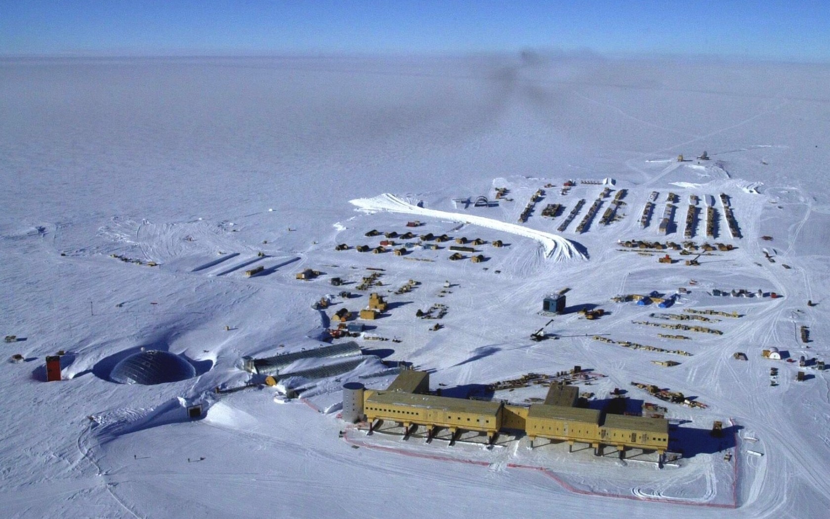 south_pole_station_1680.jpg