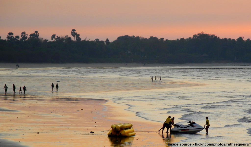 Alibaug-Beach.jpg