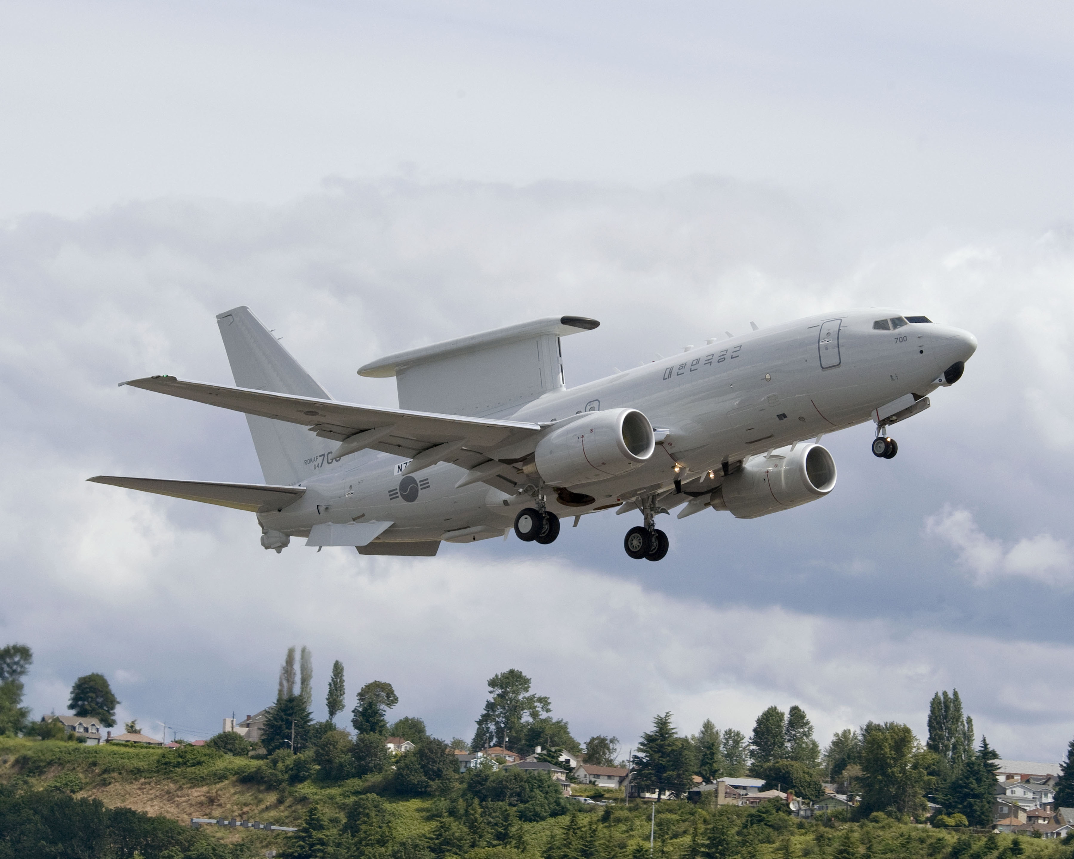 AIR_E-737_Peace_Eye_Takeoff_ROKAF_Boeing_lg.jpg