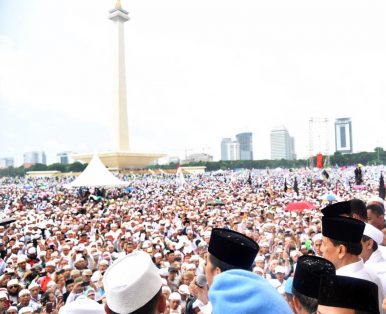 thediplomat-jokowi_berpidato_aksi_2_desember-386x314.jpg