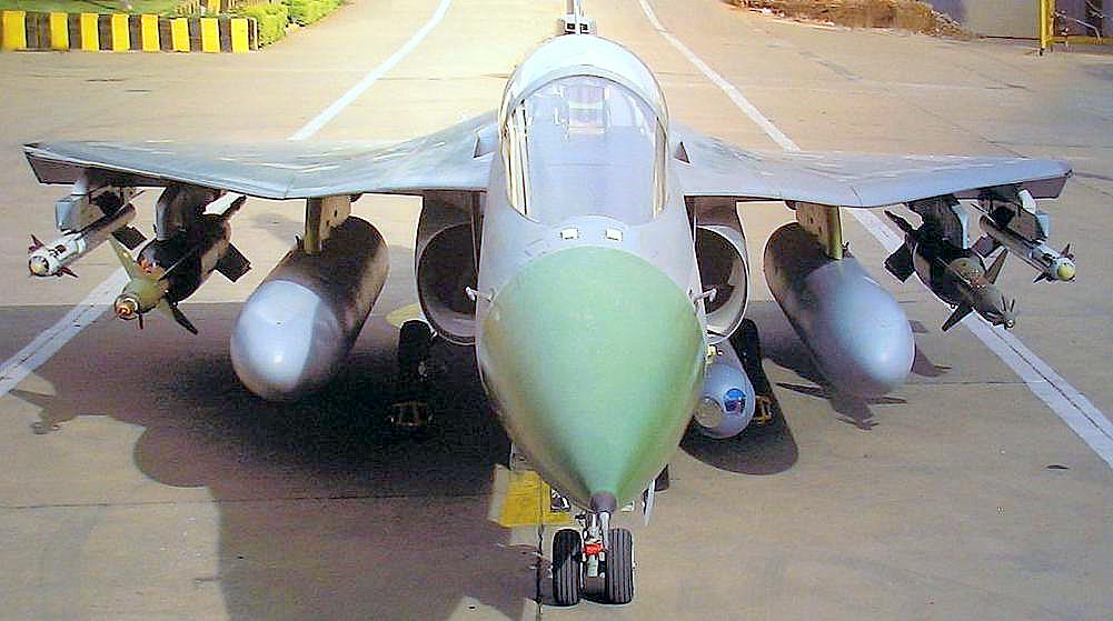 lca+tejas+weapons.jpg