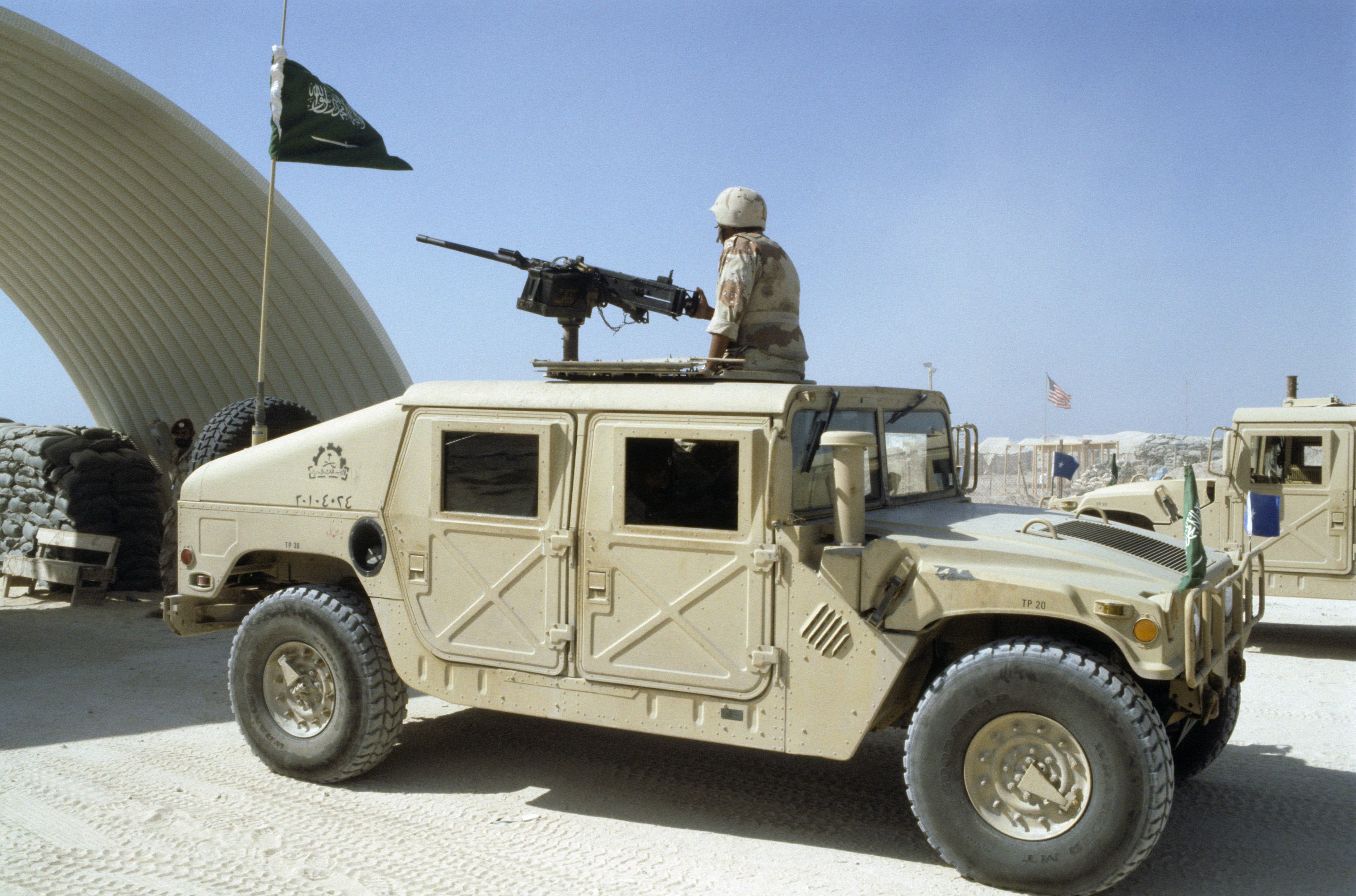 Saudi_Arabian_Humvee.jpg