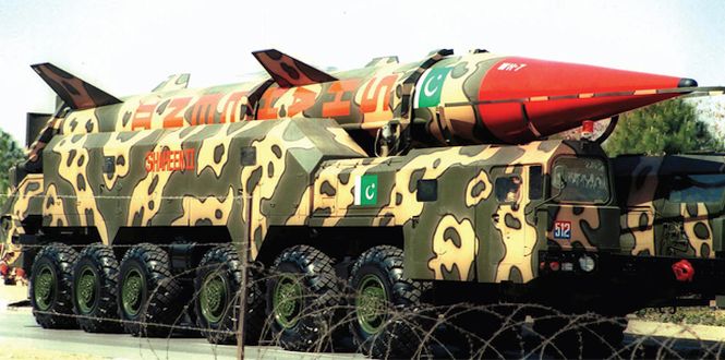 Pak_Shaheen_II_Missile_1.jpg