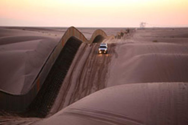 border-fence-web.jpg