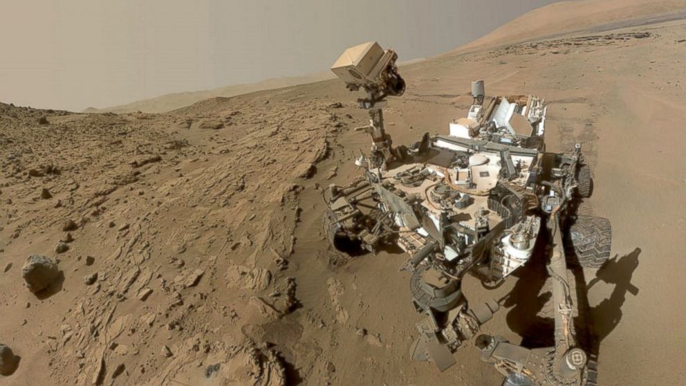 HT_mars_rover_curiousity_selfie_jef_140624_16x9_992.jpg